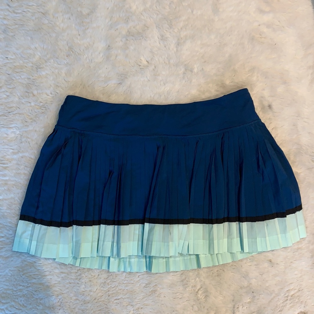 Lululemon Pleated Skirt with Shorts and pockets